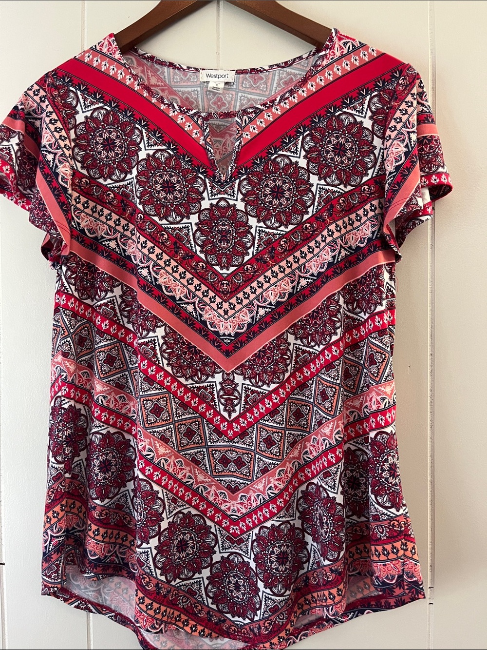 Westport Red & Pink Printed Short-Sleeve V-Notch Top
